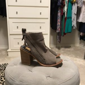 Dolce Vita suede peep toe booties